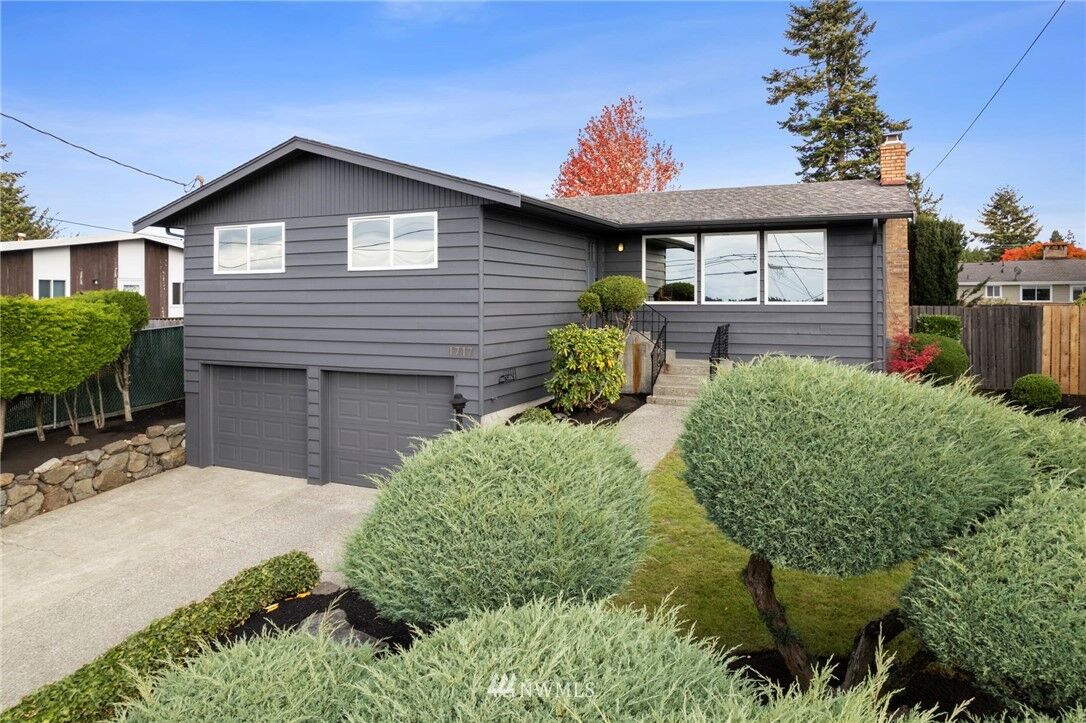 Property Photo:  1717 N Jackson Avenue  WA 98406 