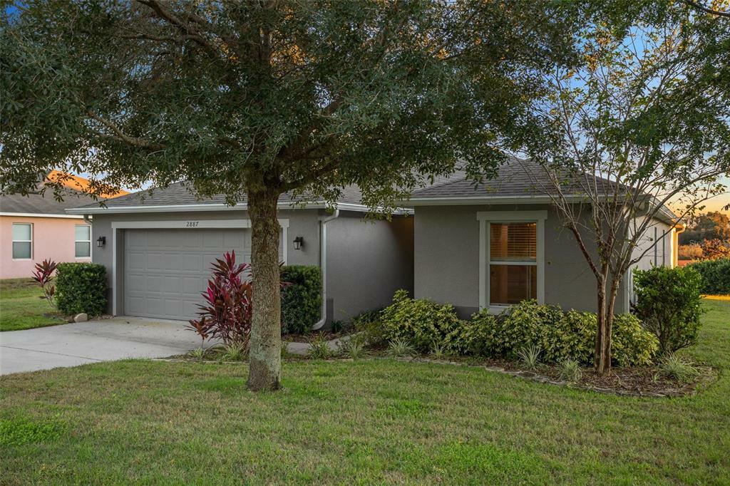 Property Photo:  2887 Breezy Meadow Road  FL 32712 