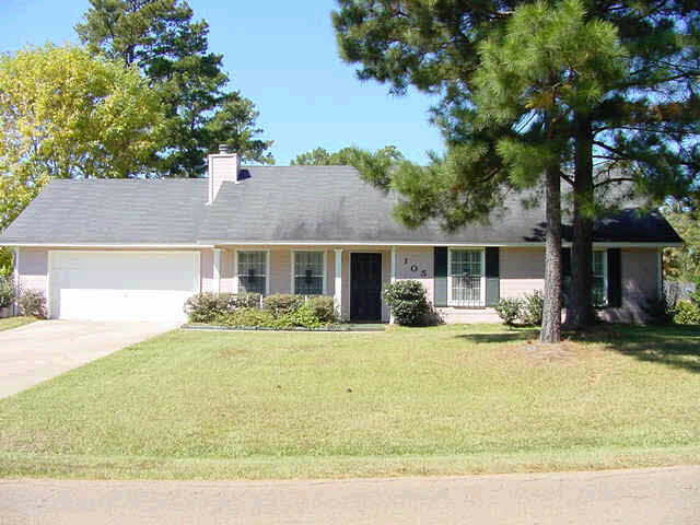 Property Photo:  105 Lake Dockery Street  MS 39272 