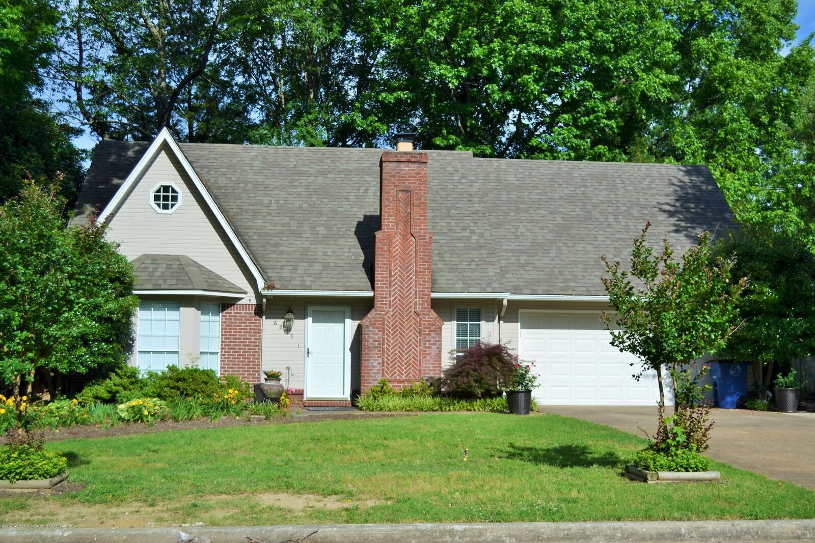 Property Photo:  6299 Cherokee  MS 38654 