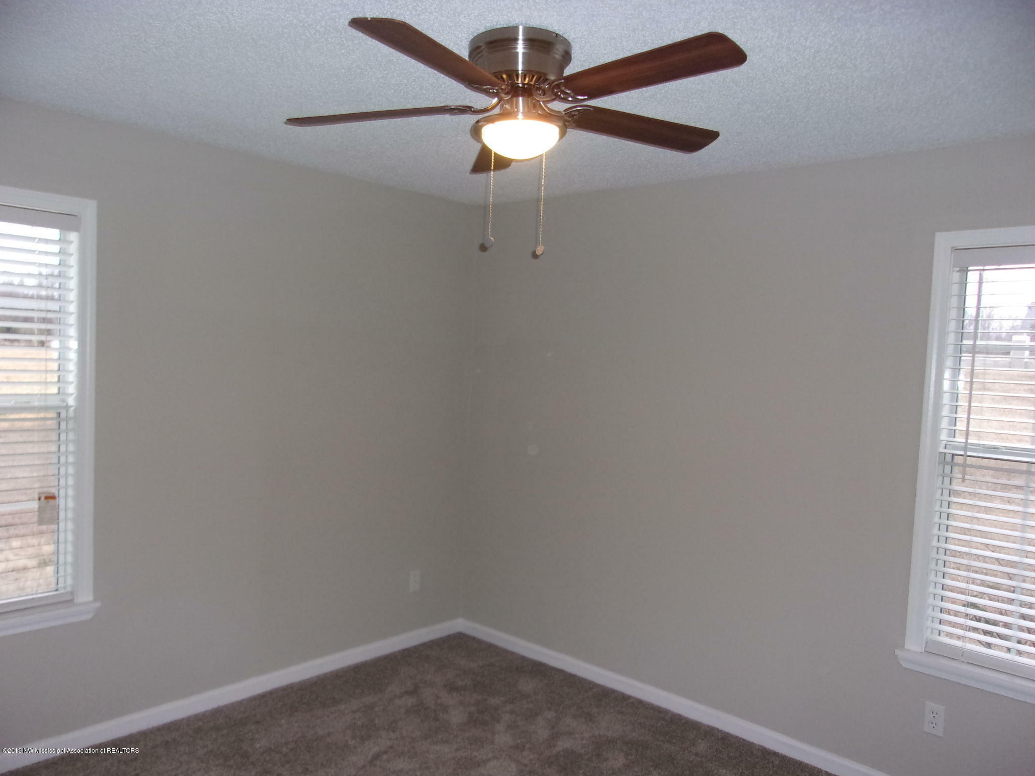 Property Photo: 725 Bennett Circle MS 38611