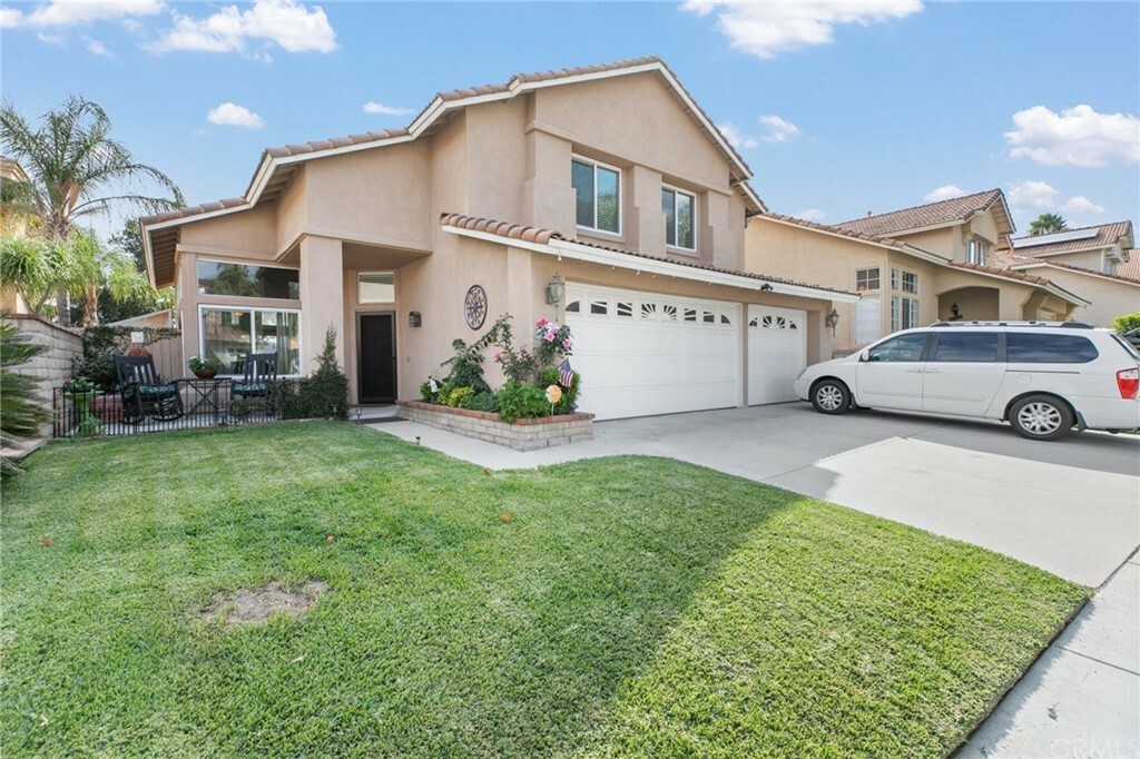 Property Photo:  2622 Presidio Lane  CA 92879 