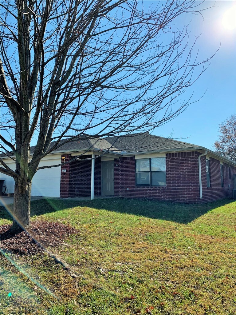 2314 W Roselawn Street  Rogers AR 72756 photo