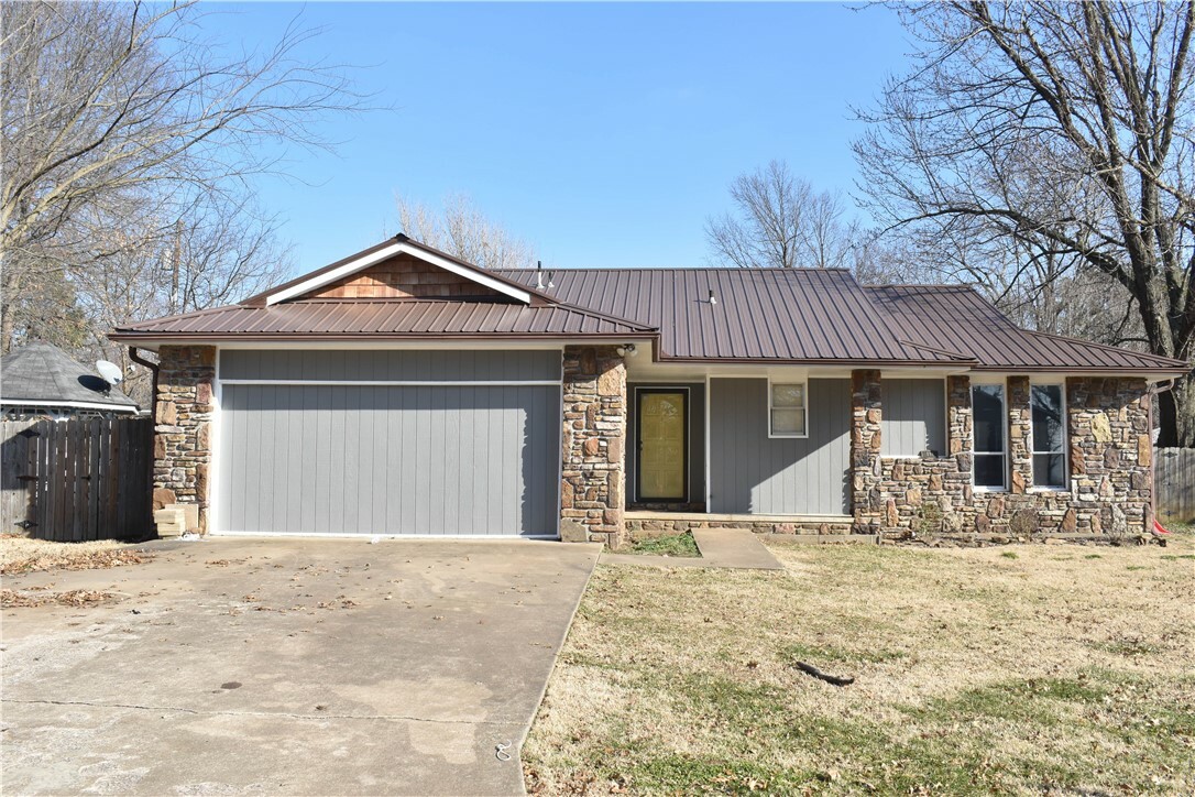 Property Photo:  118 Angus Drive  AR 72753 