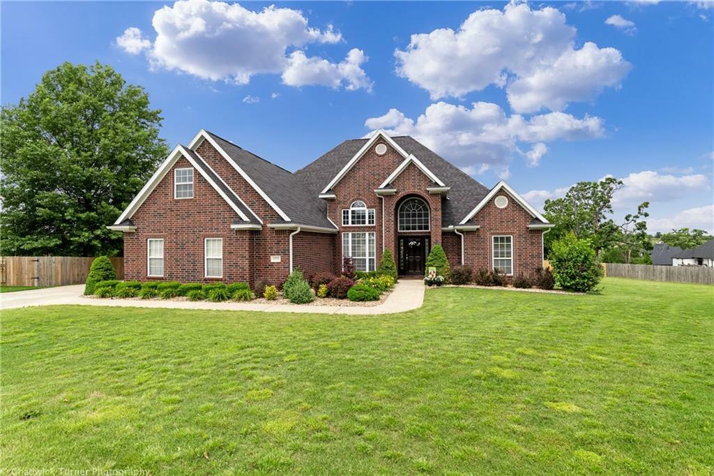 Property Photo:  4501 W Creekview Drive  AR 72758 