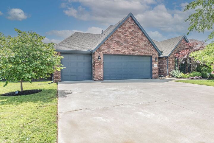 3802 SW Banbury Drive  Bentonville AR 72713 photo