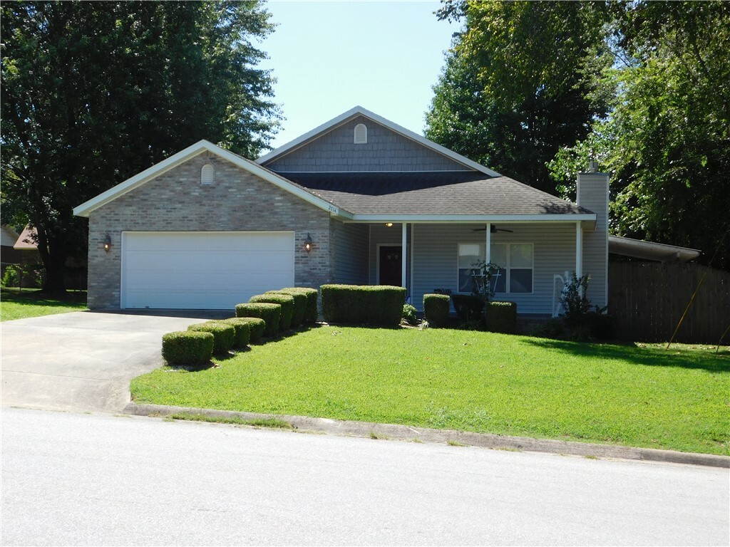 Property Photo: 2714 Dogwood Street AR 72758