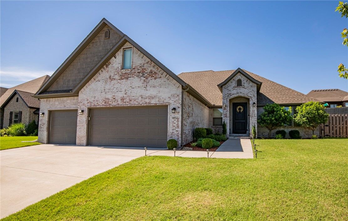 Property Photo:  1451 Abbey Lane  AR 72719 