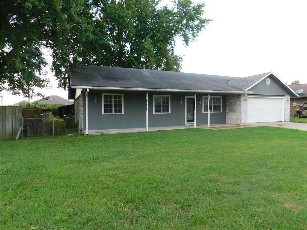 Property Photo:  755 Bloomfield Street  AR 72734 