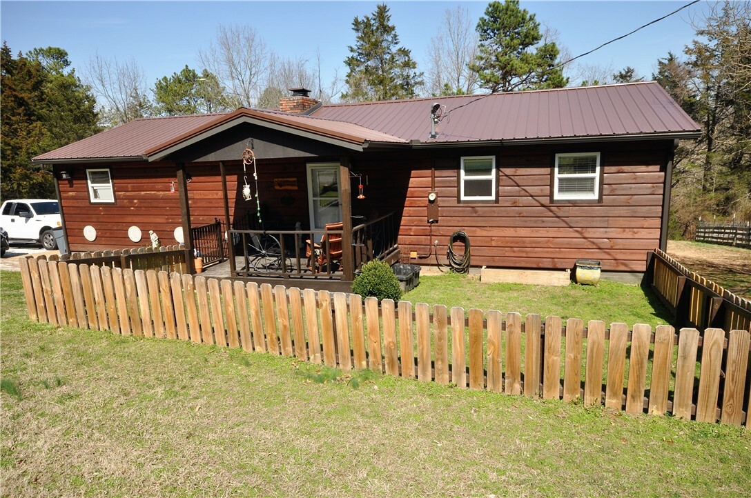 Property Photo:  19028 Pinecrest Lane  AR 72756 