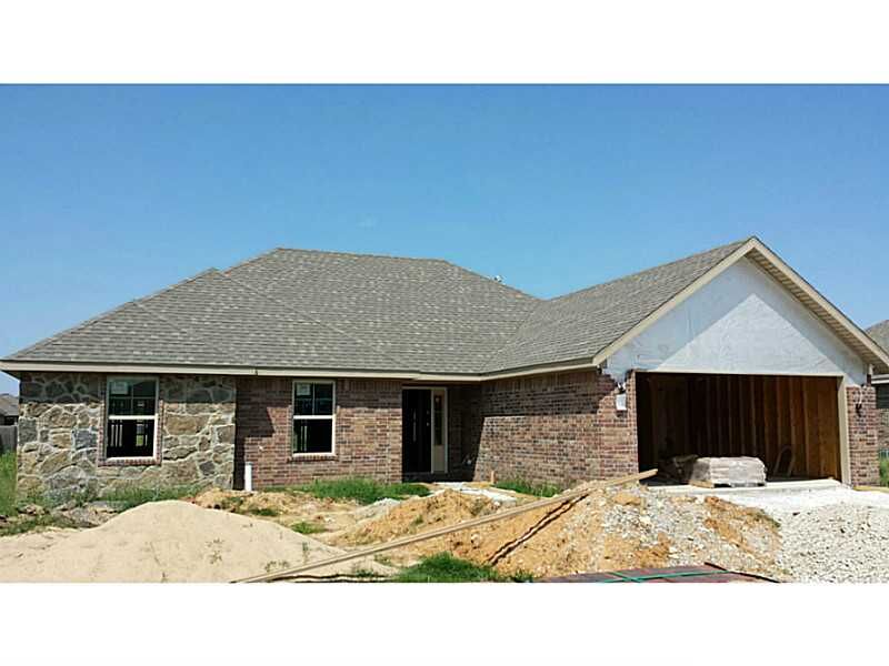 Property Photo: 369 N Cold Harbor Avenue AR 72704