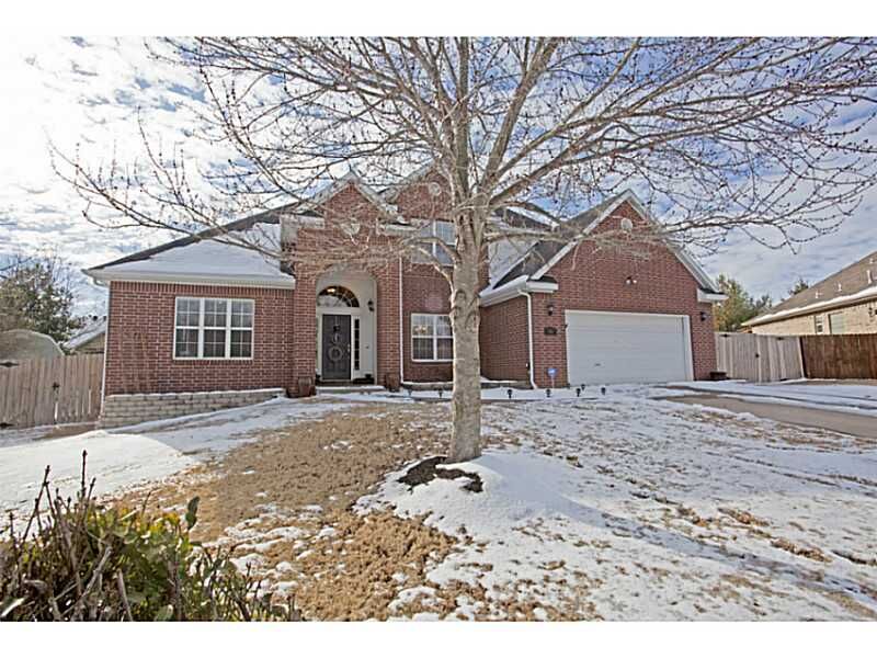 Property Photo:  2500 NW 6th Street  AR 72712 