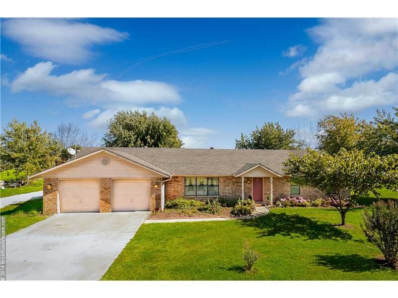 Property Photo:  2951 N Mountain Road  AR 72764 