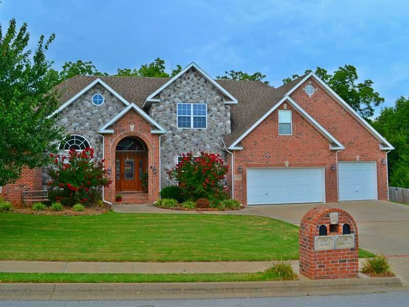 Property Photo: 1706 S 28th Place AR 72758