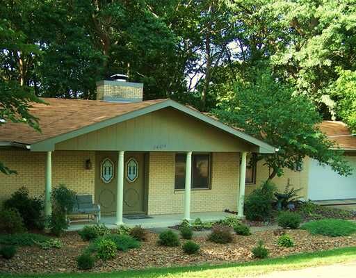 Property Photo: 1404 Dogwood Drive AR 72712