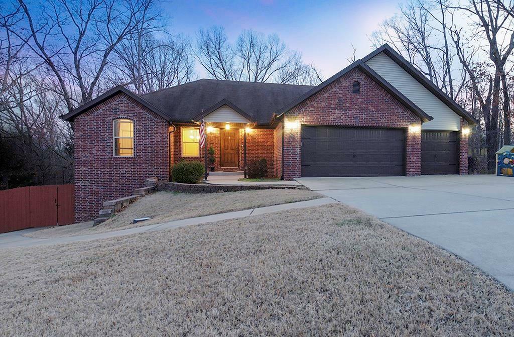 Property Photo:  6 Headley Lane  AR 72714 