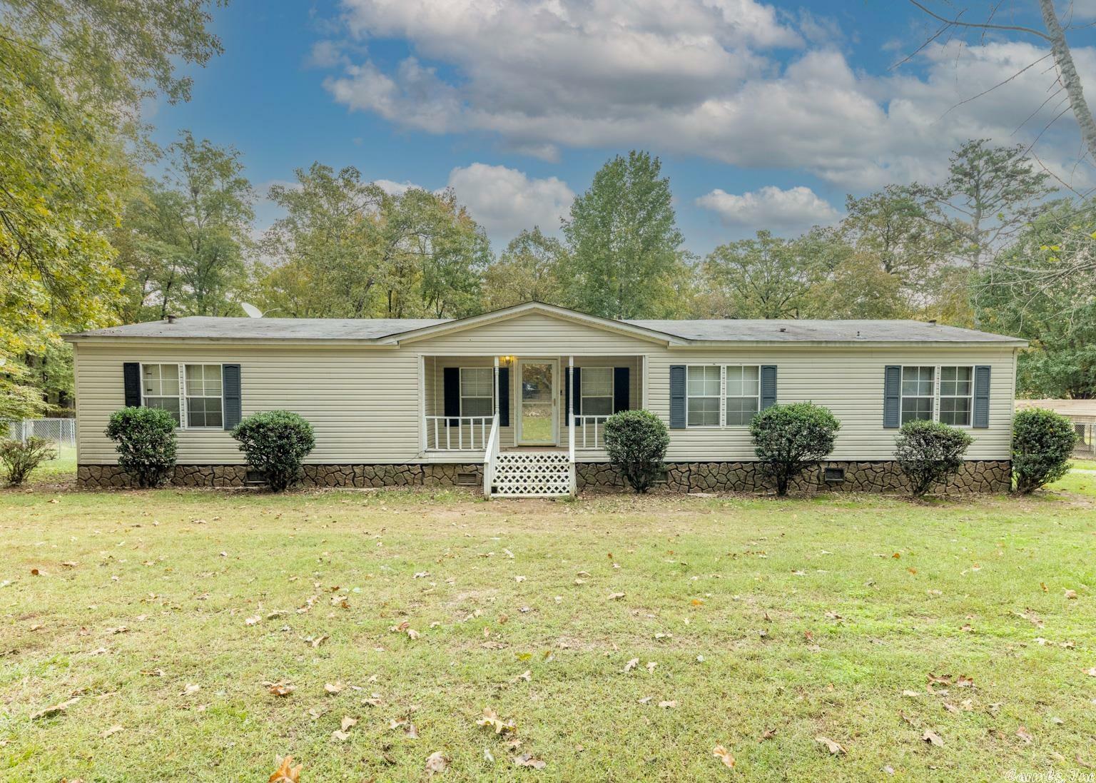 Property Photo: 16318 Martin Cove AR 72002