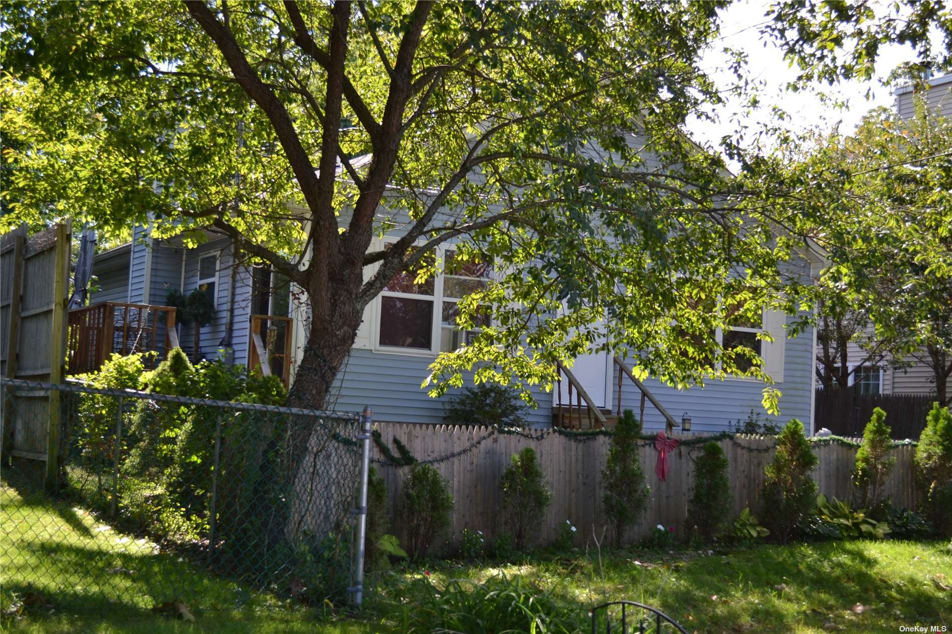 Property Photo:  80 Seymour Lane  NY 11763 