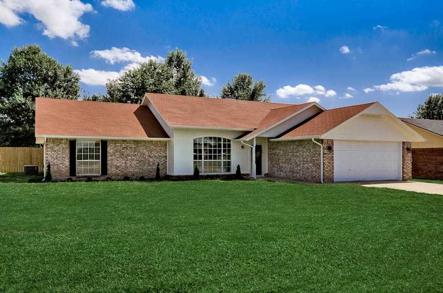 Property Photo: 2297 Cardinal Street AR 72764