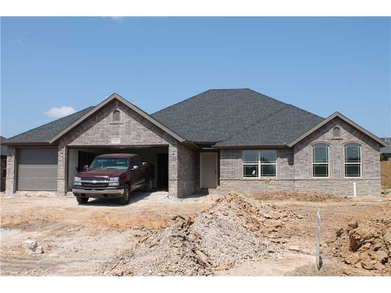 Property Photo: 1802 SW Cypress Street AR 72712