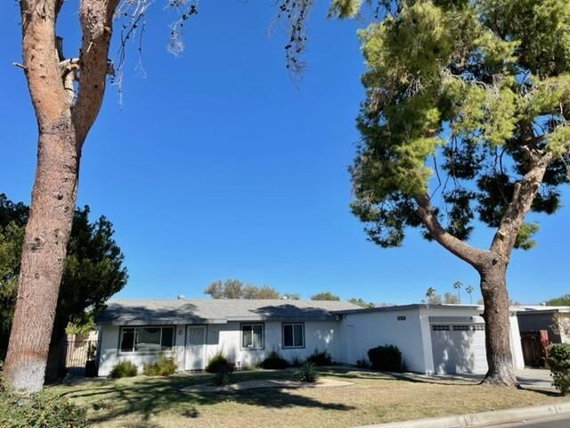 Property Photo: 74120 Goleta Avenue CA 92260