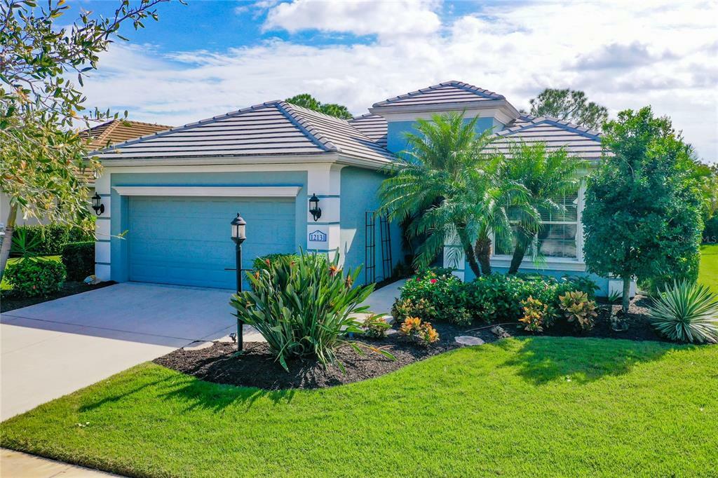Property Photo: 12131 Stuart Drive FL 34293