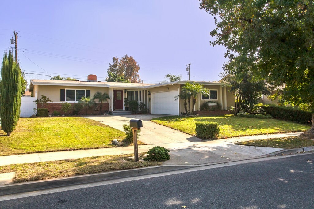 Property Photo:  2918 Gramercy Street  CA 91767 