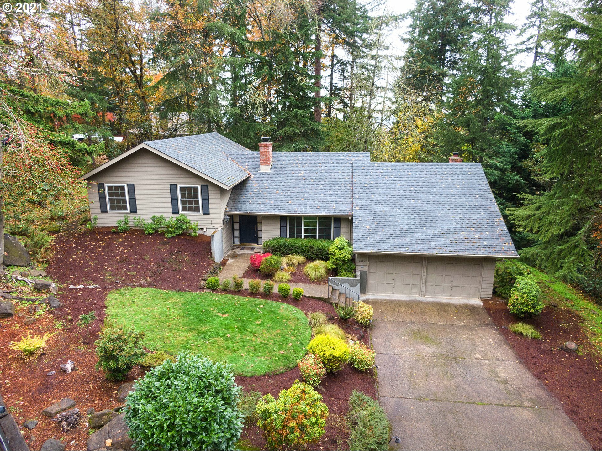 Property Photo:  2873 Timberline Dr  OR 97405 