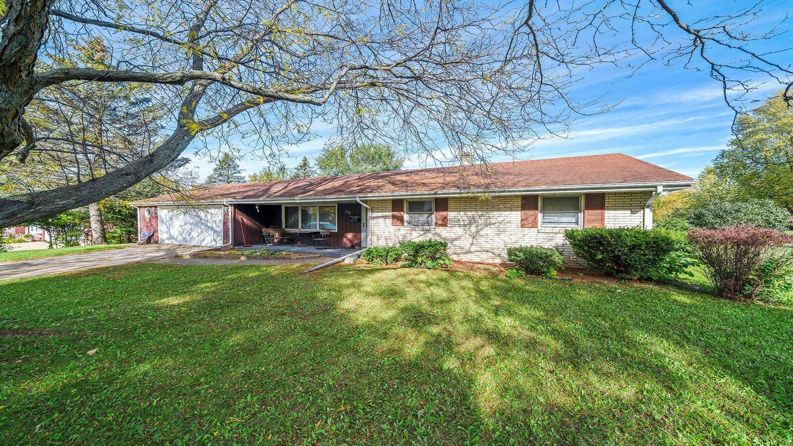 Property Photo:  3912 Larson Avenue  IL 61108 