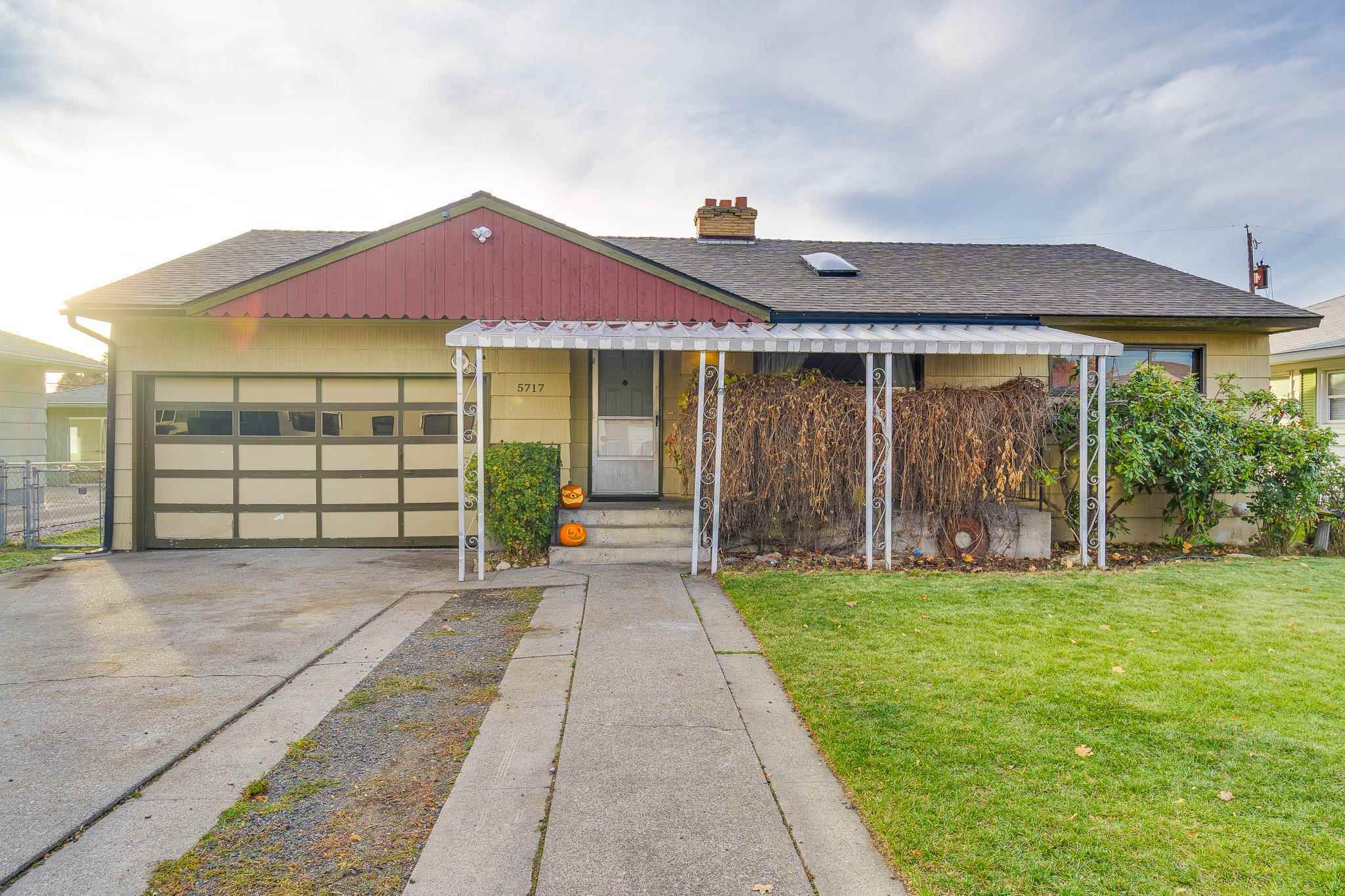 Property Photo:  5717 N F St  WA 99205-7334 