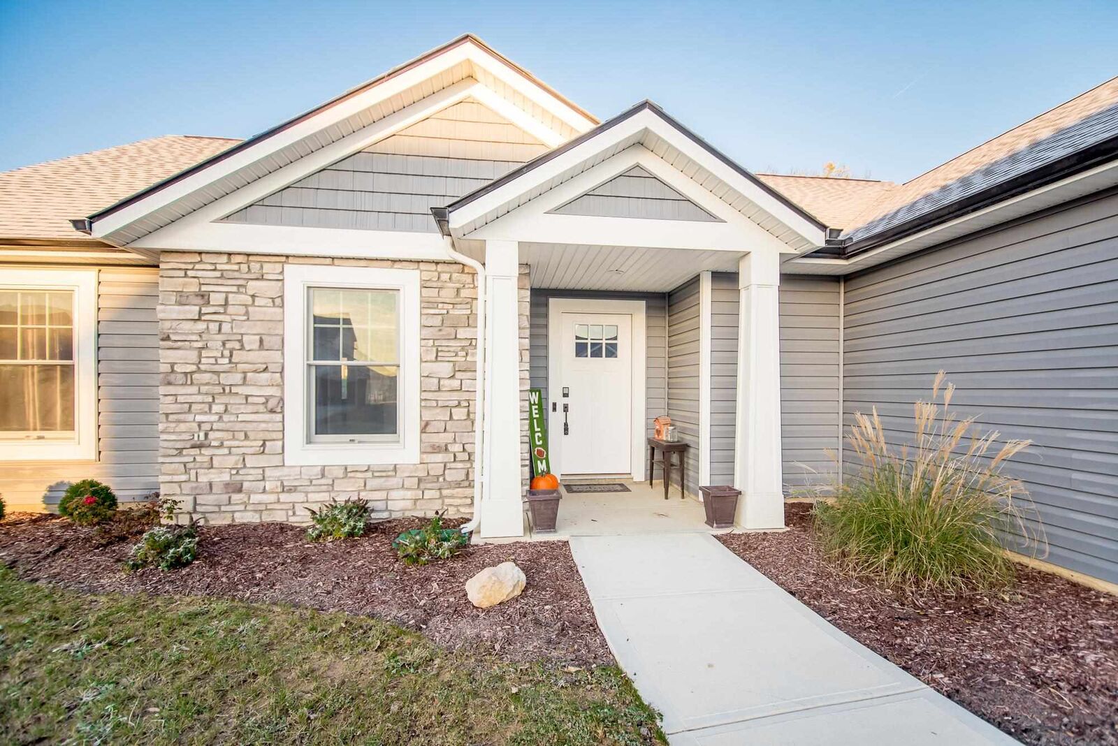 Property Photo: 747 N Norfolk Cove IN 46725
