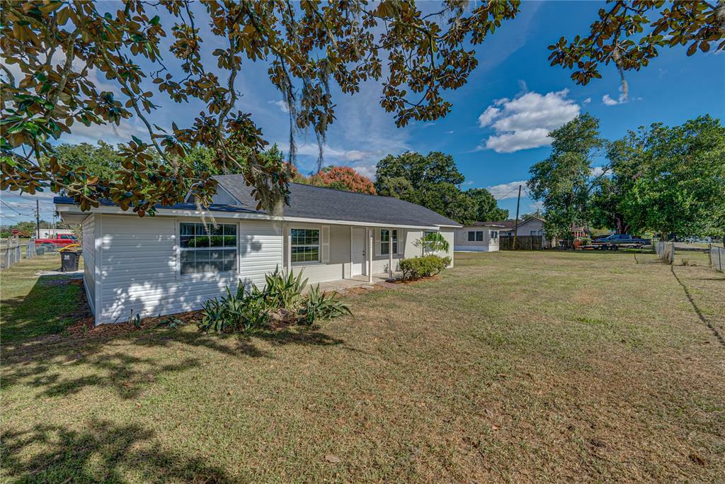 Property Photo:  5432 7th Street SE  FL 33813 