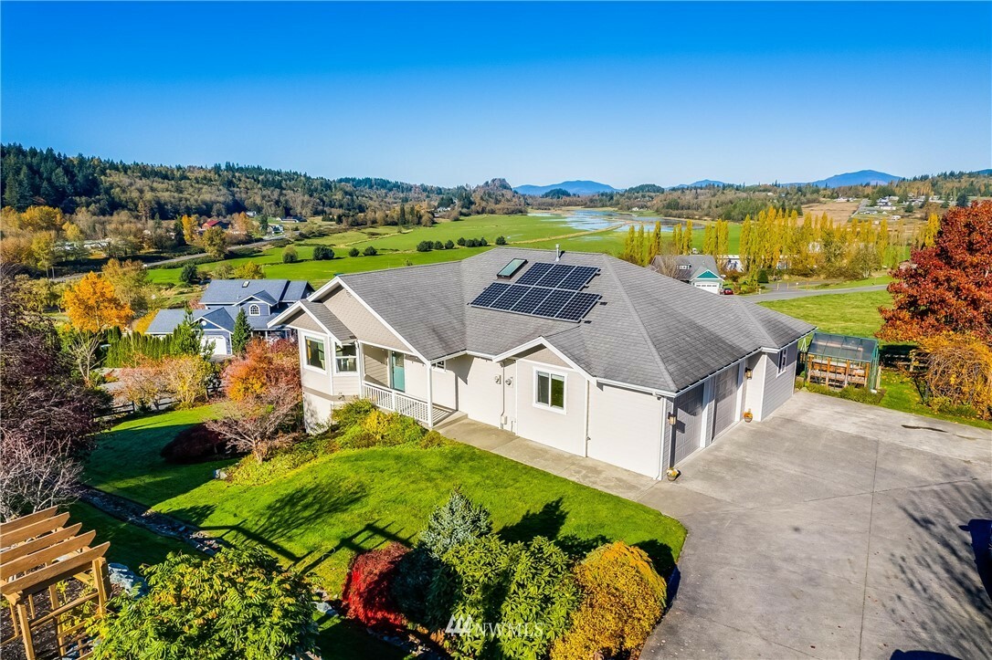 Property Photo:  17058 Kokanee Court  WA 98274 