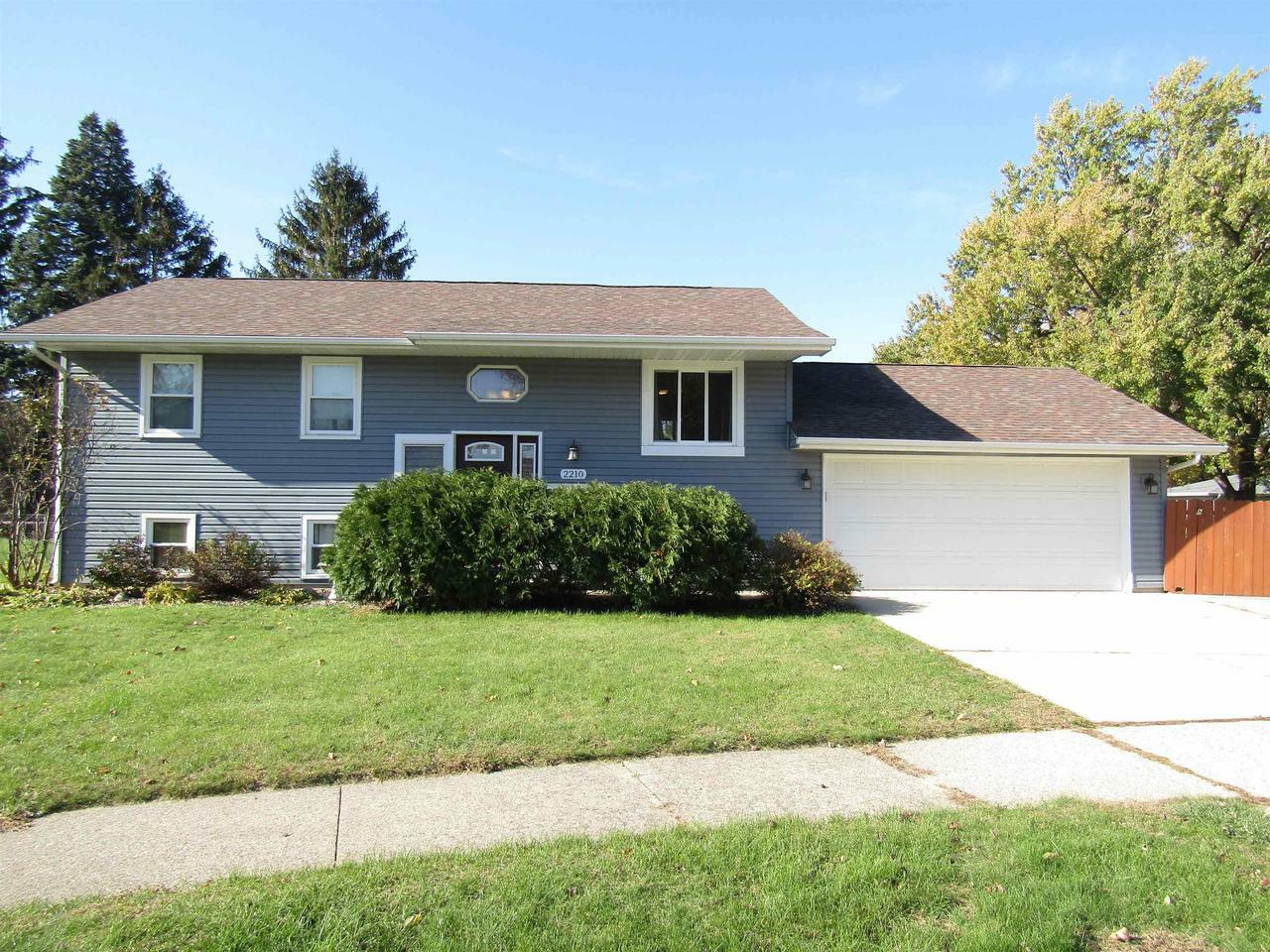 2210 Taylor Ct  Janesville WI 53546 photo