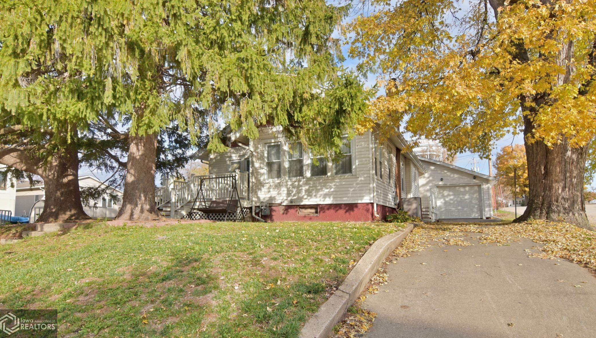 Property Photo:  206 E South Street  IA 50158 