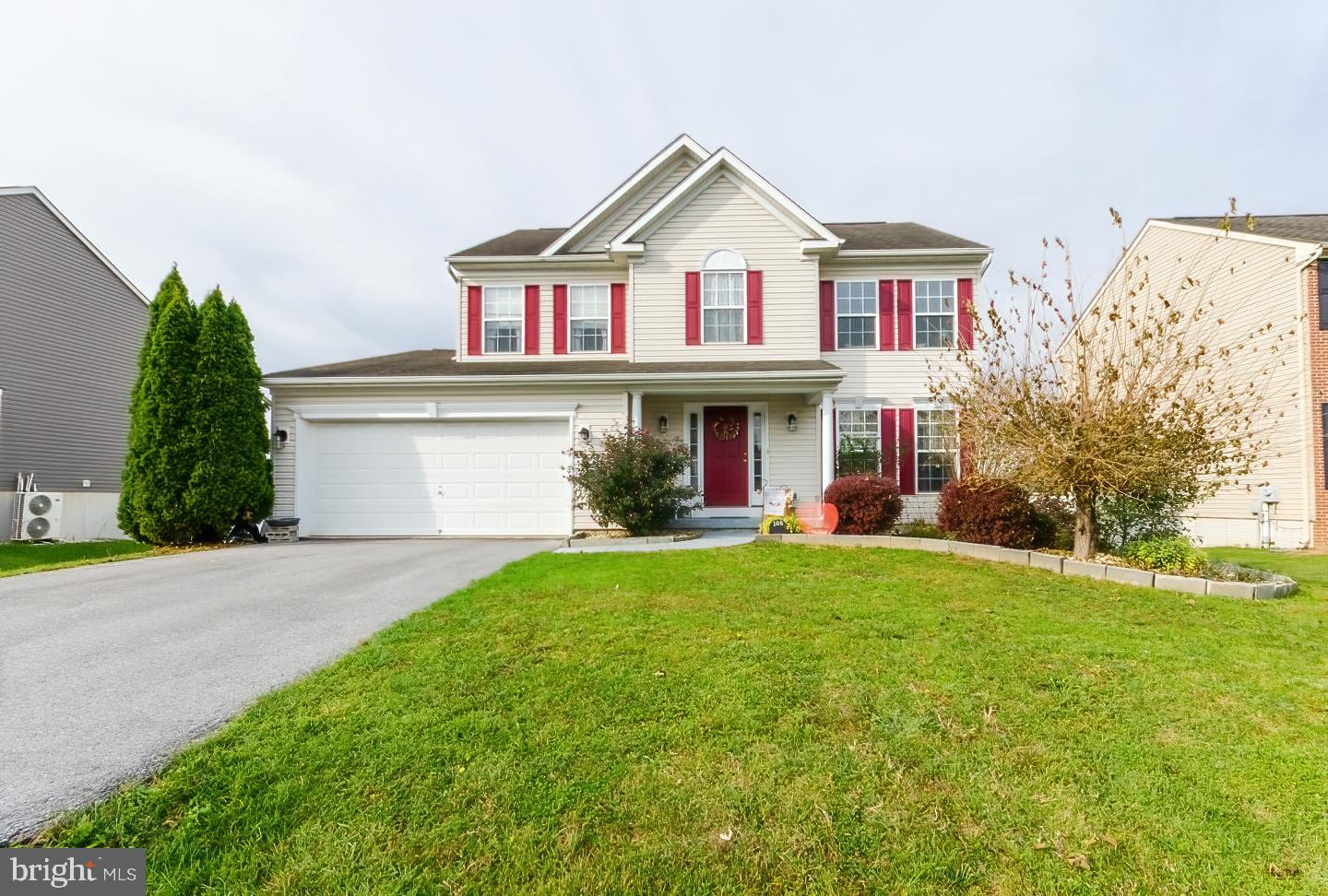 Property Photo: 108 Einstein Way WV 25404