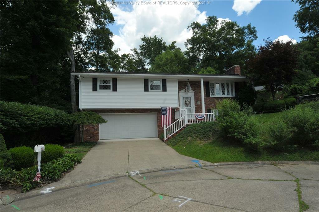 Property Photo: 1409 Sheffield Court WV 25314