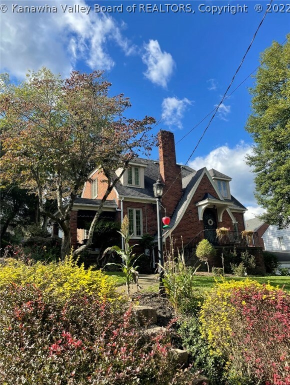 Property Photo: 917 Chester Road WV 25302