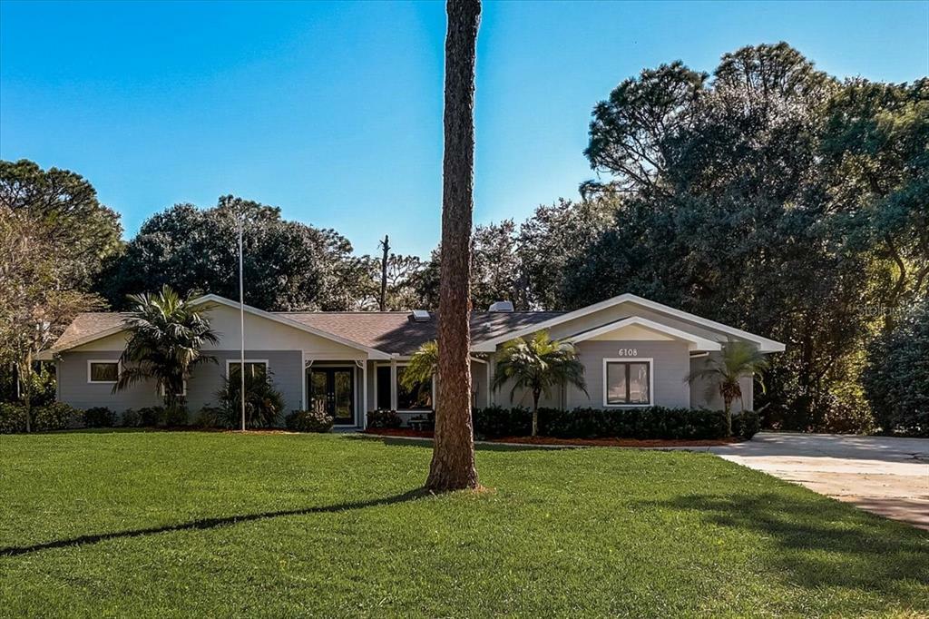 Property Photo:  6108 95th Street Circle E  FL 34202 