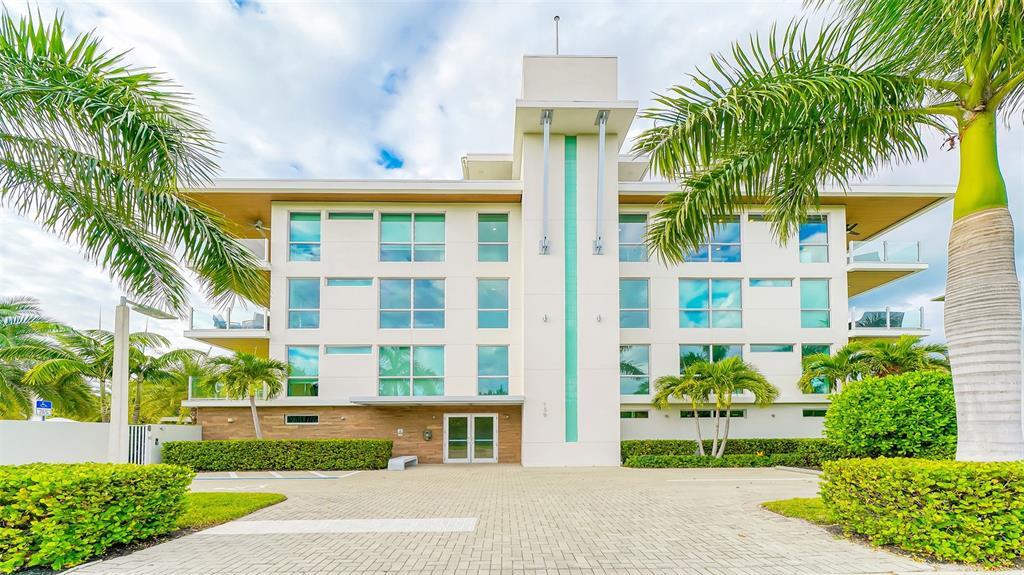 Property Photo: 159 Taft Drive E305 FL 34236