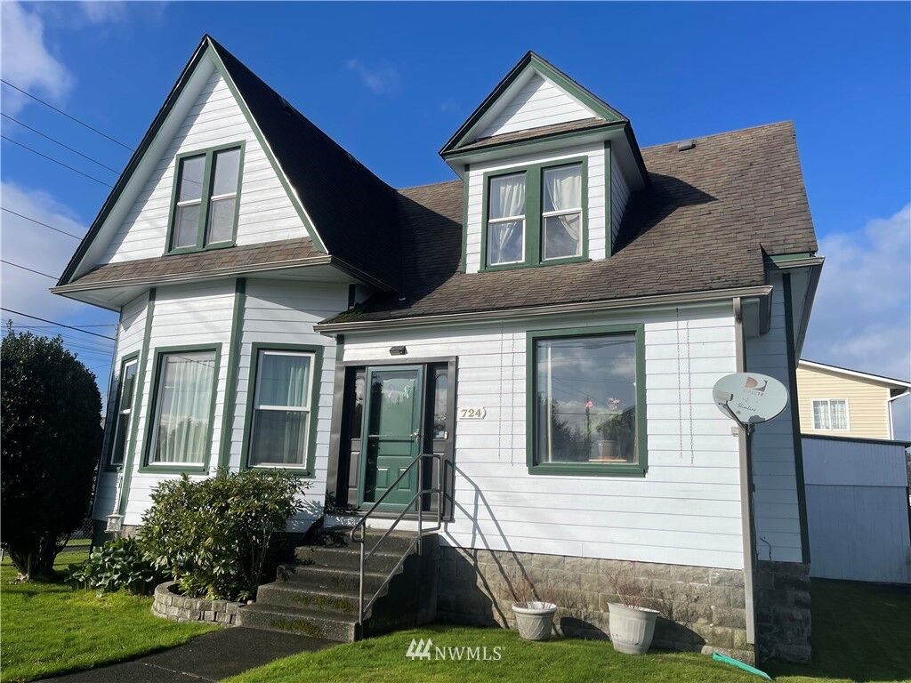 Property Photo: 724 5th Street WA 98550