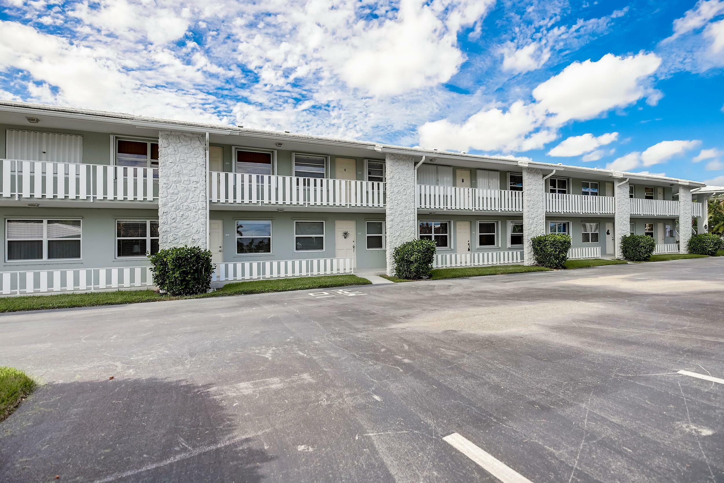 Property Photo:  5550 N Ocean Boulevard 104  FL 33435 