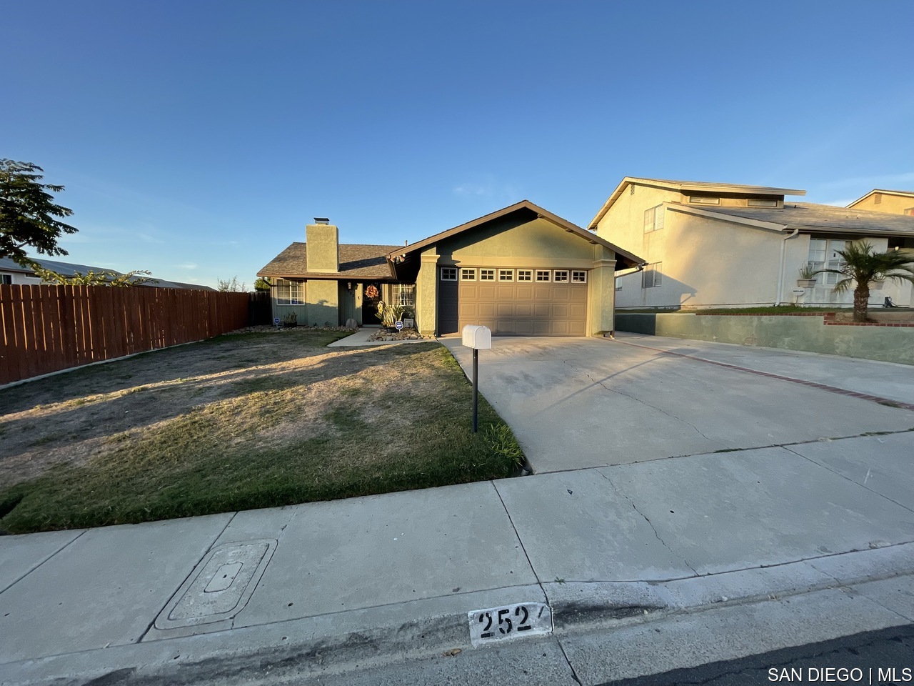 Property Photo:  252 Fennell Ct  CA 92114 