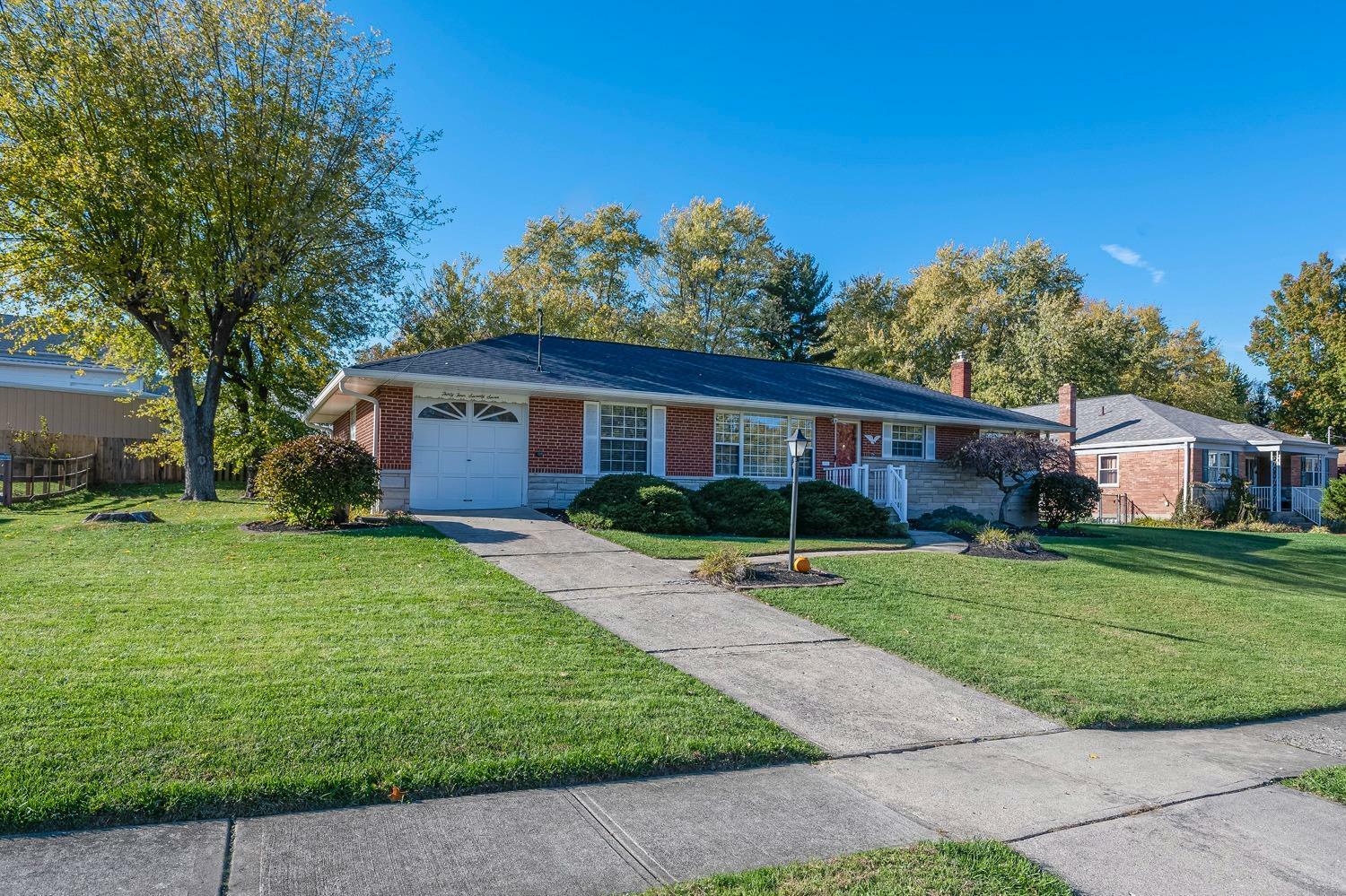 Property Photo: 3477 Harwinton Ln OH 45248