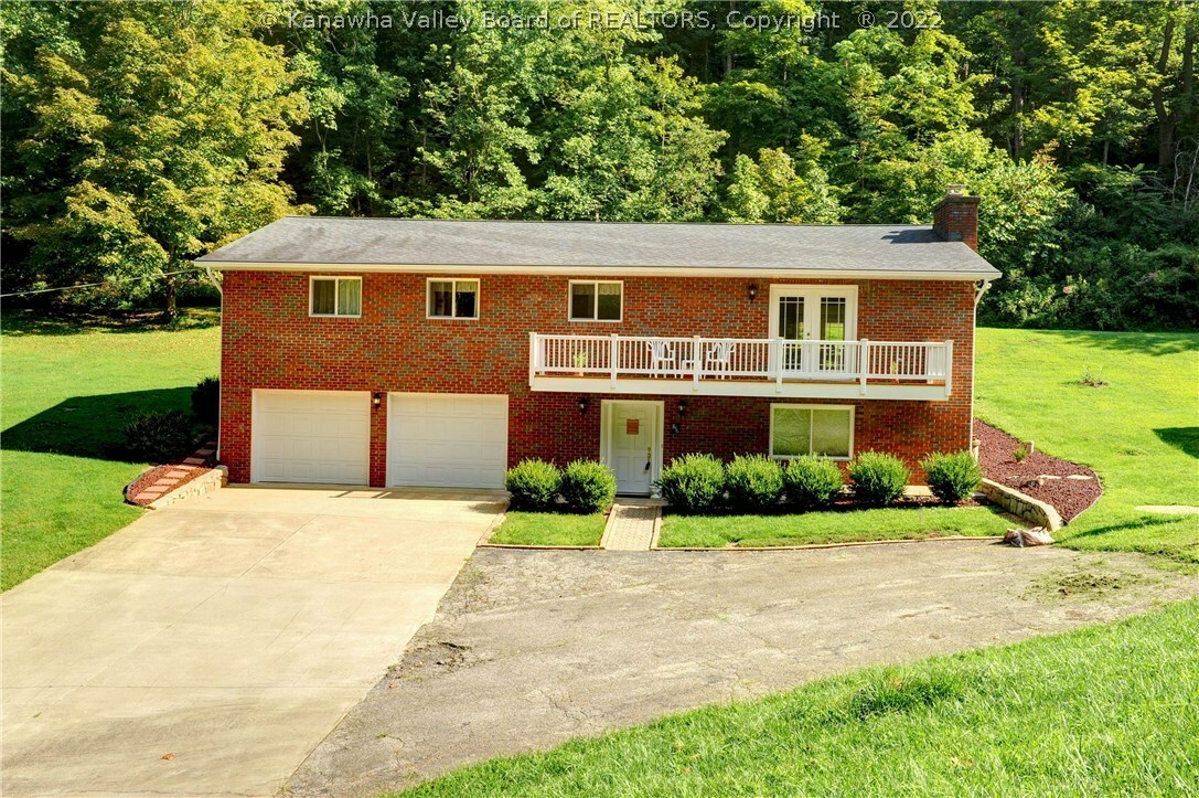 856 Honaker Lane  Sissonville WV 25312 photo