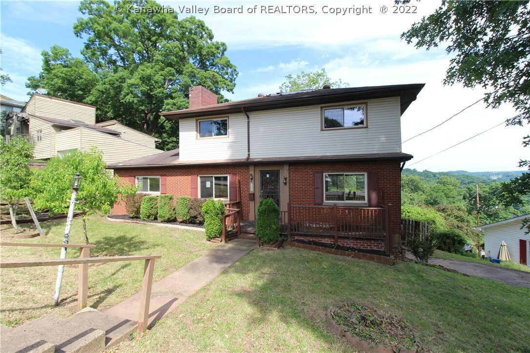 Property Photo: 1410 Gilbert Drive WV 25302