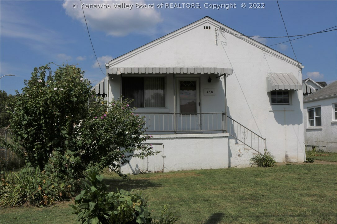 Property Photo: 138 Cabell Street WV 25064