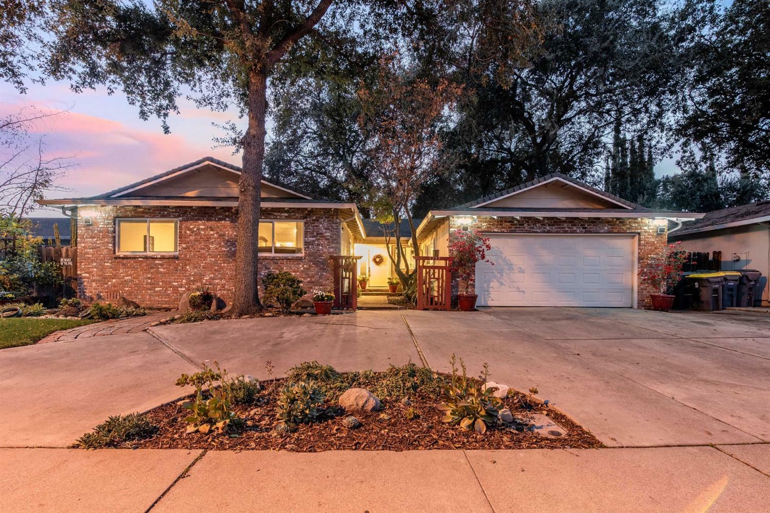 Property Photo:  7227 Richland Way  CA 95207 