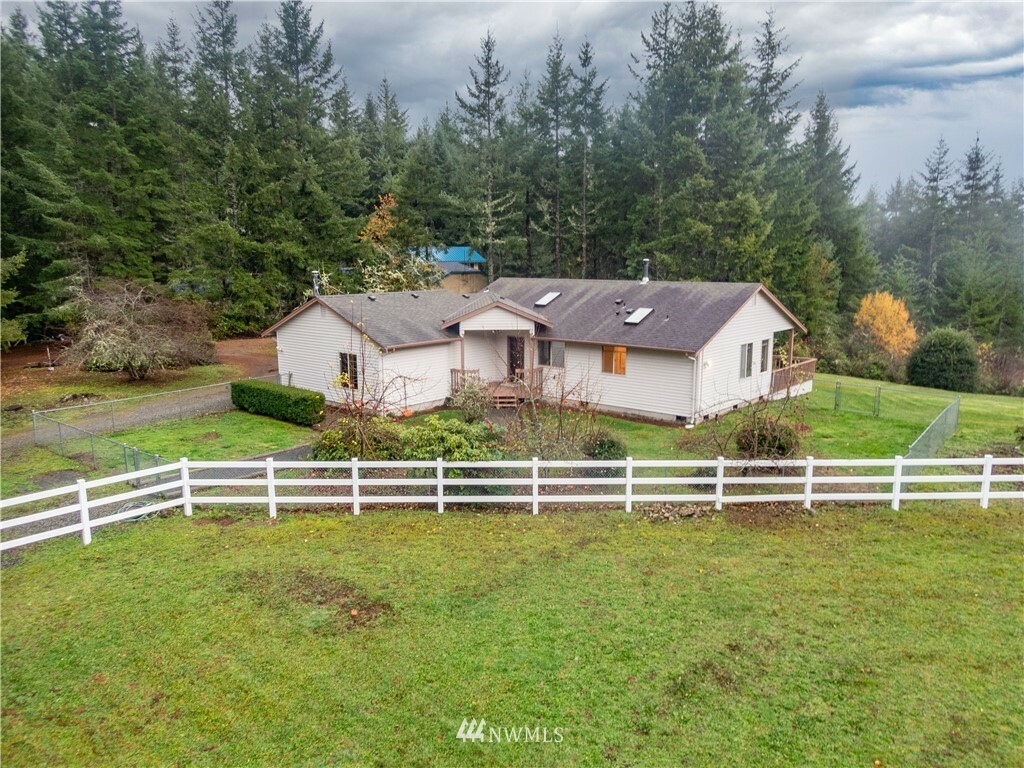 Property Photo:  73 Chickadee Lane  WA 98376 