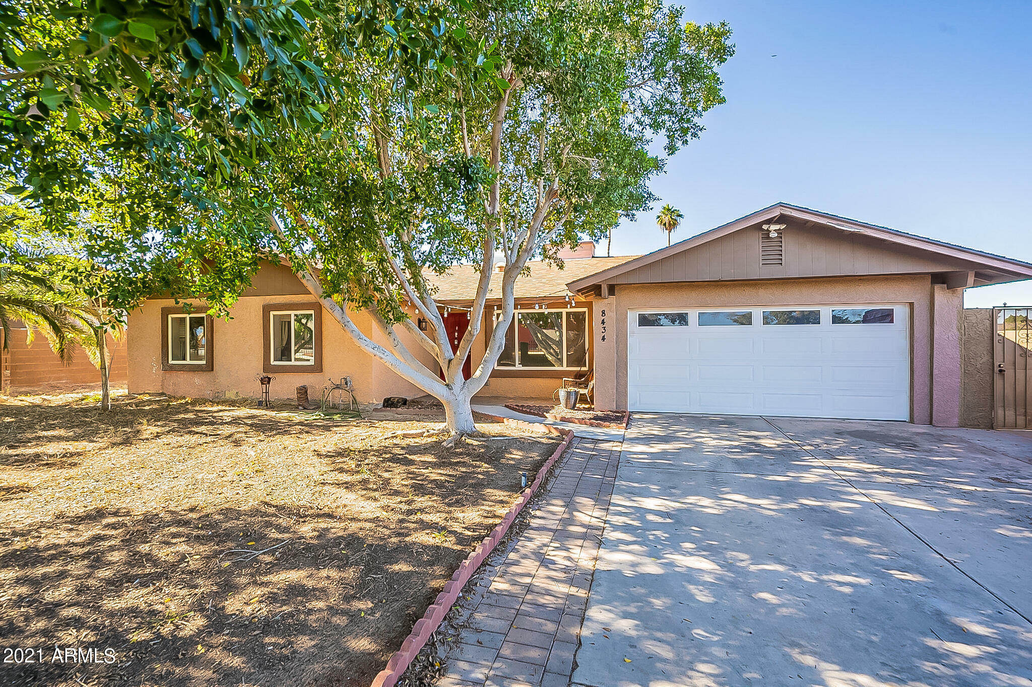 Property Photo:  8434 S 19th Street  AZ 85042 